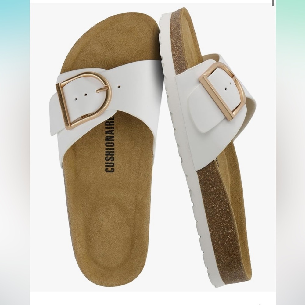 CUSHIONAIRE sandals